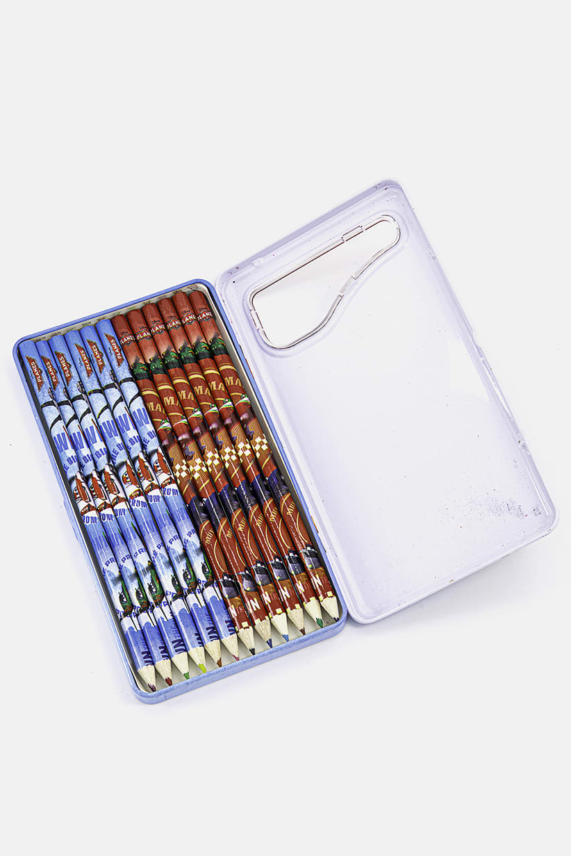Disney Planes 12 Pieces Color Pencil In Tin Box Orange and Green