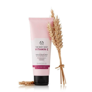 THE BODY SHOP Vitamin E Gentle Facial Wash