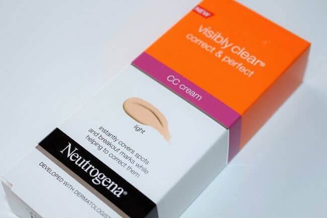 Neutrogena Visibly Clear Correct and Perfect CC Cream 50 ml, Light
