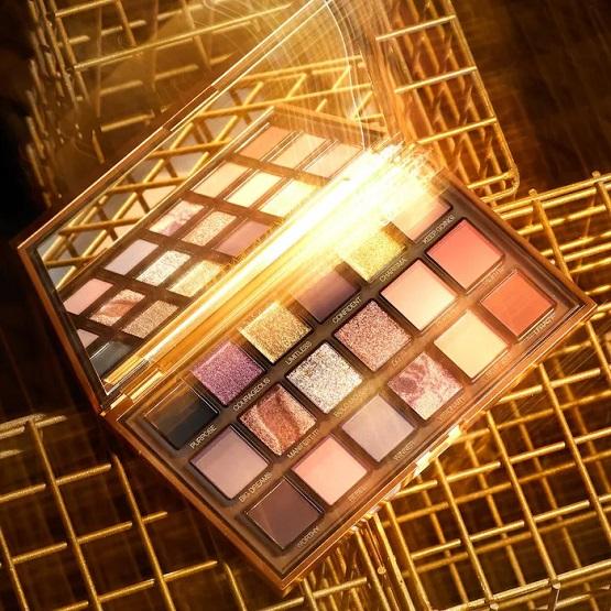 Huda Beauty Empowered Eyeshadow Palette