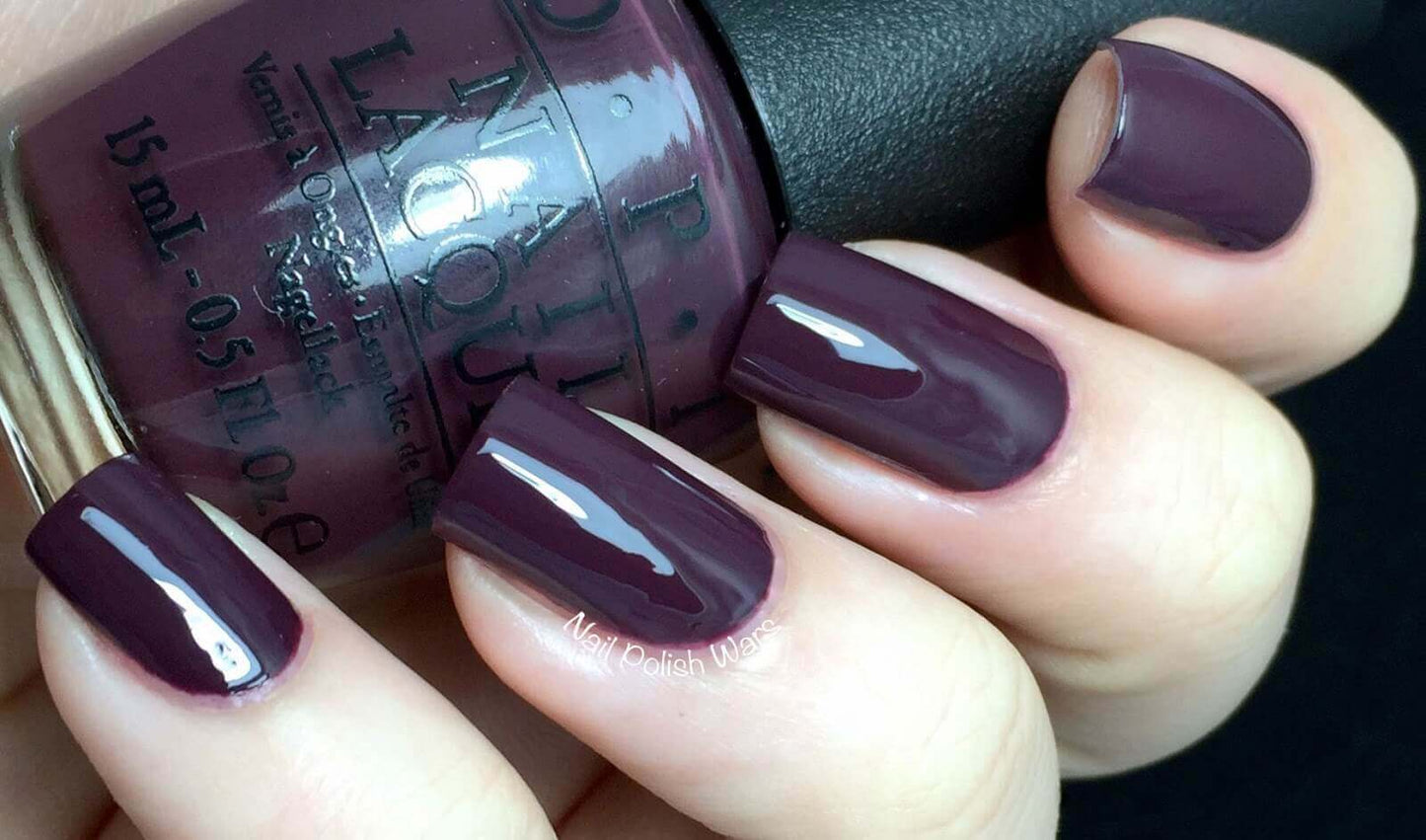 OPI Nail Lacquer Sleigh Parking Only 15ml