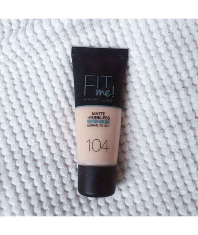 Maybelline Fit Me Matte And Poreless Foundation 104 Soft Ivory