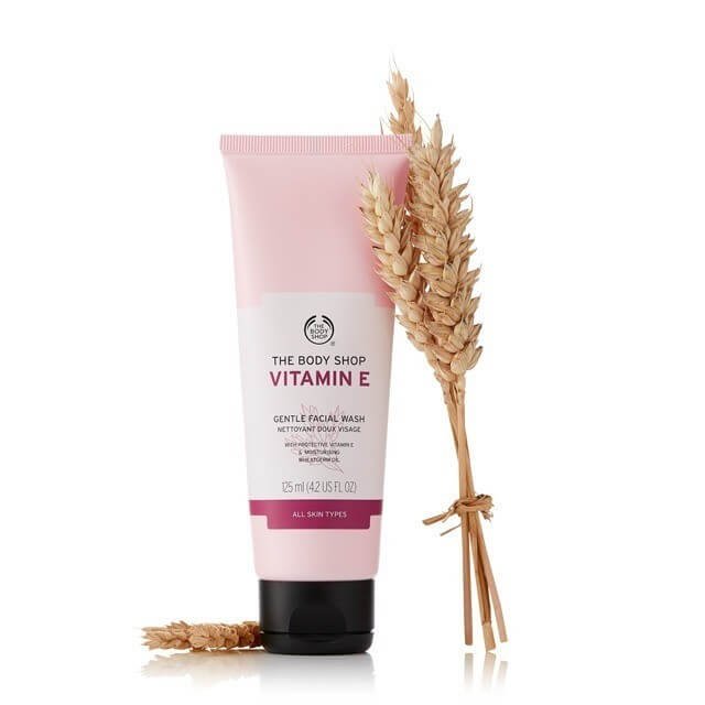 THE BODY SHOP Vitamin E Gentle Facial Wash