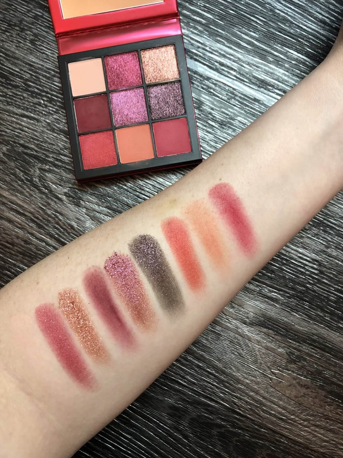 Huda Beauty Obsessions Eyeshadow Palette Ruby