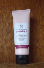 The Body Shop Vitamin E Gentle Facial Wash 125ml